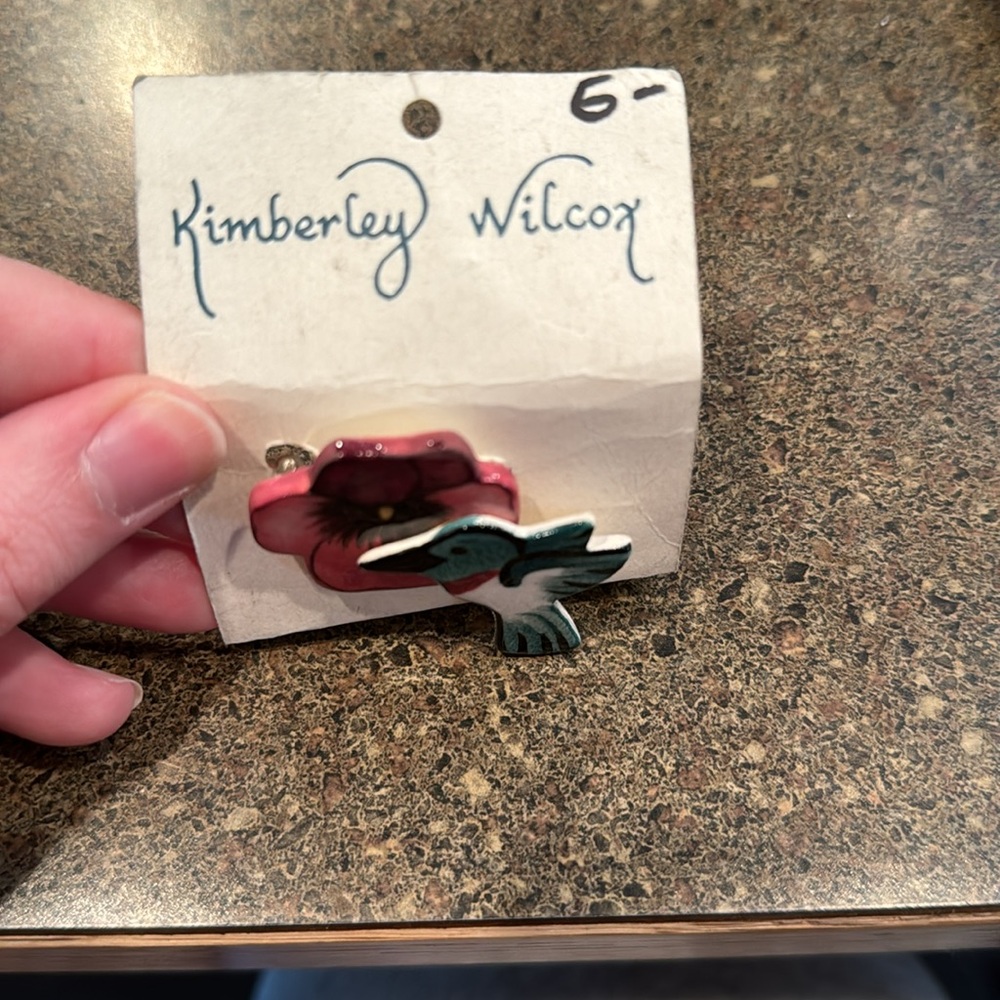 Hummingbird Brooch - Picture 2 of 5